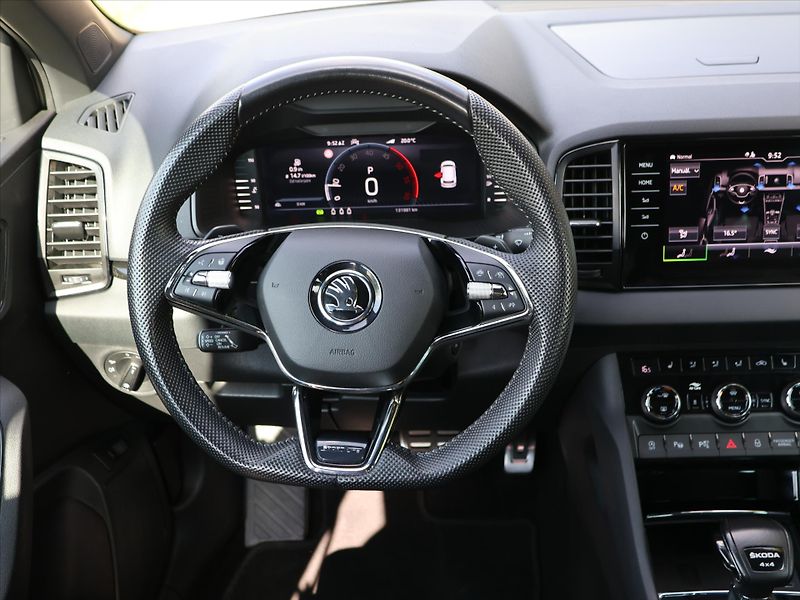 Škoda Karoq 2,0 TDI DSG 4x4 Sportline DPH - fotka 18 z 32