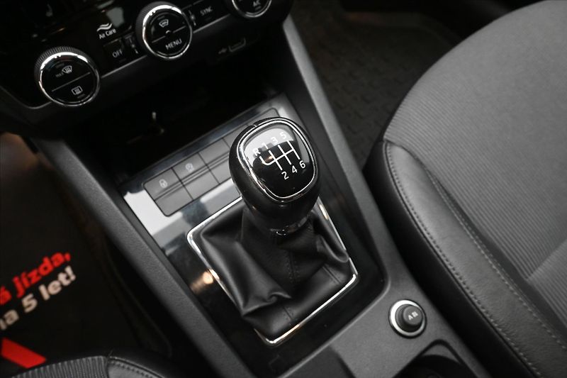 Škoda Octavia 1,5 TSI 110kW Style Záruka až - fotka 21 z 29