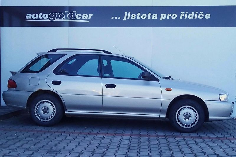 Subaru Impreza (2000) 2.0 4WD - fotka 5 z 17