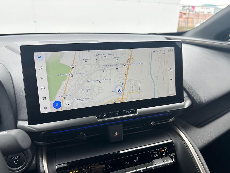 Toyota C-HR 2,0 HEV e-CVT Executive - fotka 20 z 29