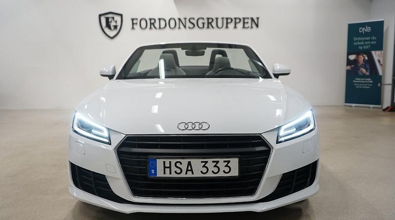 Audi TT Roadster 2.0 TDI  Manual - fotka 12 z 19