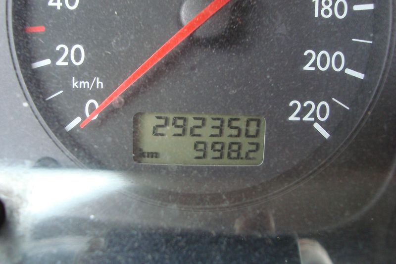 Volkswagen Golf (1998) 1.9 TDi,81 kw - fotka 34 z 35