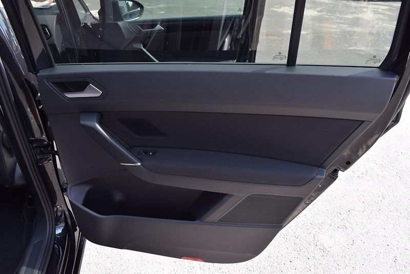 Volkswagen Touran (2017) 1.4TSI 110kw 7MÍST CLBMT NAVI - fotka 44 z 50