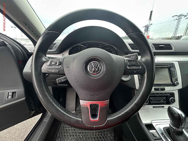 Volkswagen CC (2011) 3.6 FSi 4Motion, DSG - fotka 12 z 19