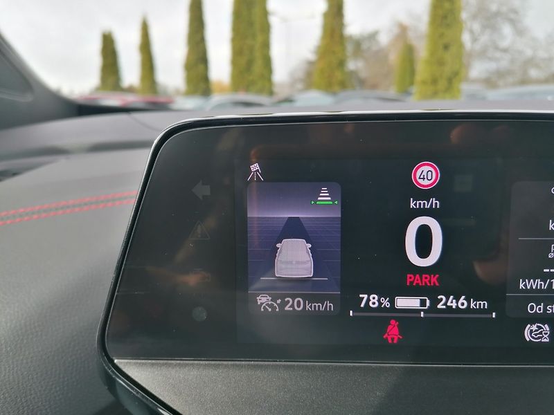 Volkswagen ID.4 (2023) GTX 220kW 4Motion 77kWh - fotka 16 z 33