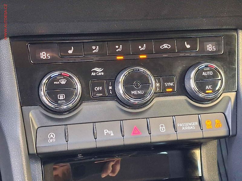 Škoda Karoq (2017) 2.0TDI 4x4, ČR, DSG, navi - fotka 15 z 18