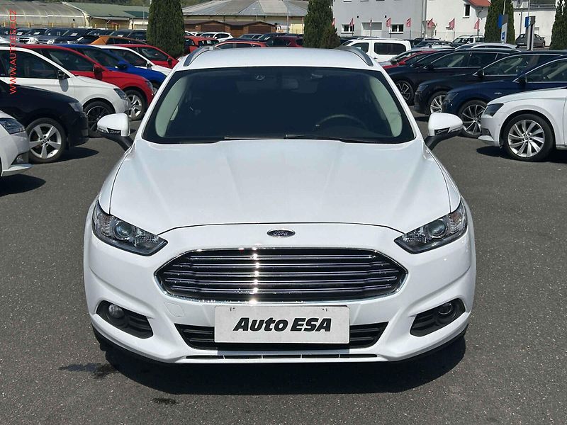 Ford Mondeo (2015) 1.5 TDCi, 2.maj,ČR, AC, navi - fotka 2 z 17