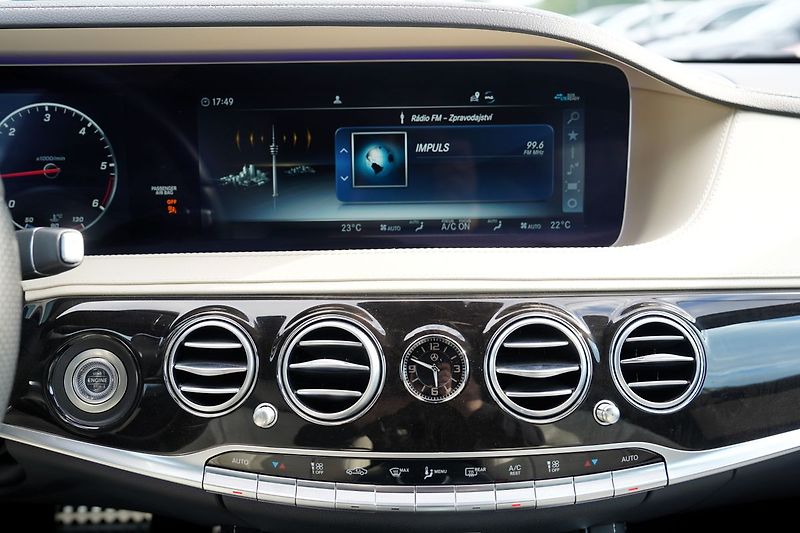 Mercedes-Benz Třídy S S 350d Long 4matic AMG TV - fotka 38 z 50