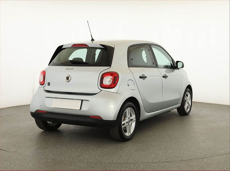 Smart Forfour (2020) EQ, SoH 92%, Automat - fotka 5 z 20