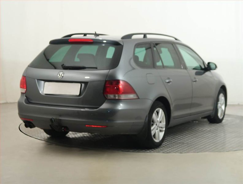 Volkswagen Golf (2012) 1.4 TSI, Navi, Park. senzory - fotka 5 z 15