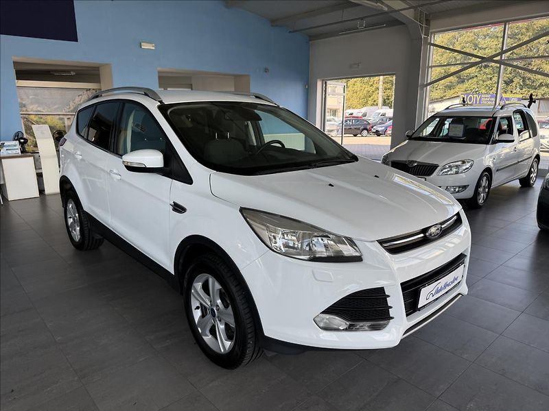 Ford Kuga 2,0   1.MAJ,4X4,SERVISKA,ČR,TA - fotka 1 z 23