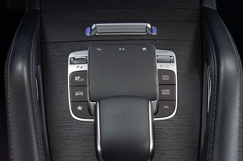 Mercedes-Benz GLS 400d 4M*AMG*AIR*TAŽNÉ*ČR 1.MAJ - fotka 27 z 52