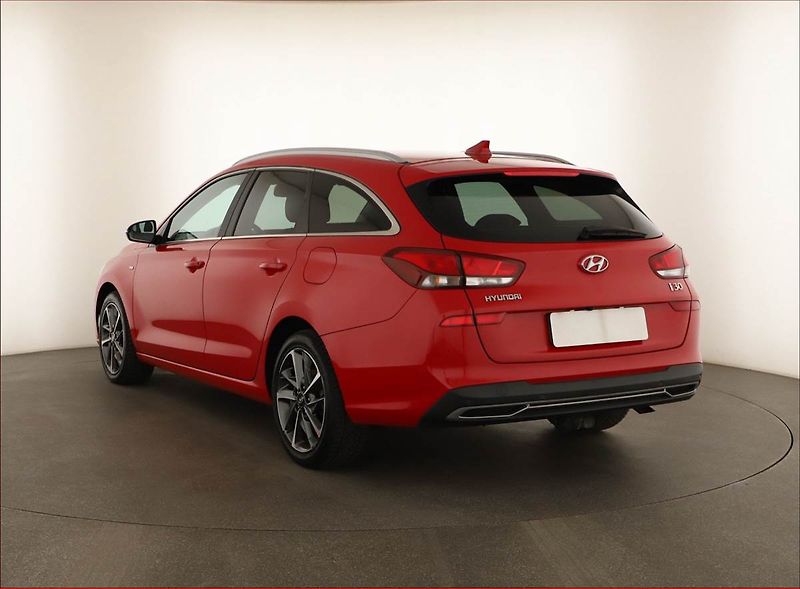 Hyundai i30 (2021) Smart 1.5 T-GDI MHEV, ČR,1.maj - fotka 4 z 14