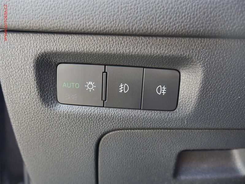 Škoda Octavia (2021) 2.0TDi 4x4, ČR, RS, DSG, LED - fotka 17 z 25
