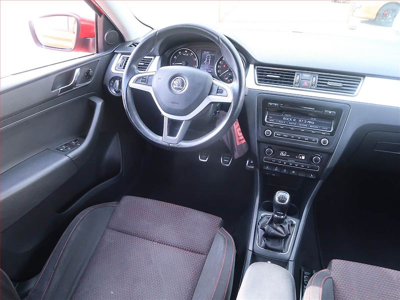 Škoda Rapid (2014) 1.2 TSI - fotka 7 z 14