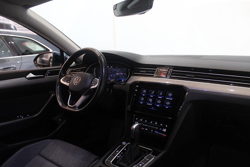 Volkswagen Passat (2023) 2.0TDI DSG Nez.Topení Matrix - fotka 26 z 39