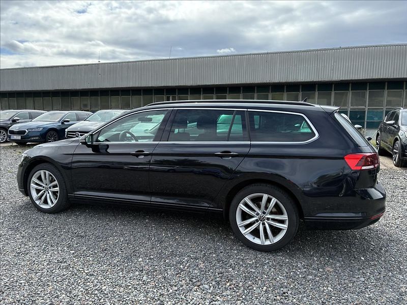 Volkswagen Passat 2,0 TAŽNÉ,KAMERA,APP-CONNECT - fotka 3 z 31