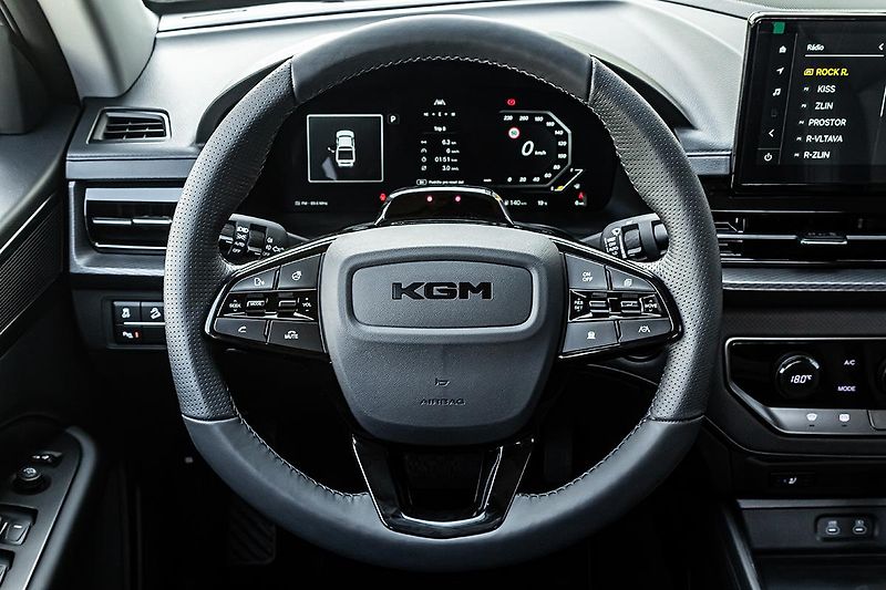 SsangYong Musso (2026) 2,2 e-XDI 4WD AT PREMIUM+  Gra - fotka 14 z 20