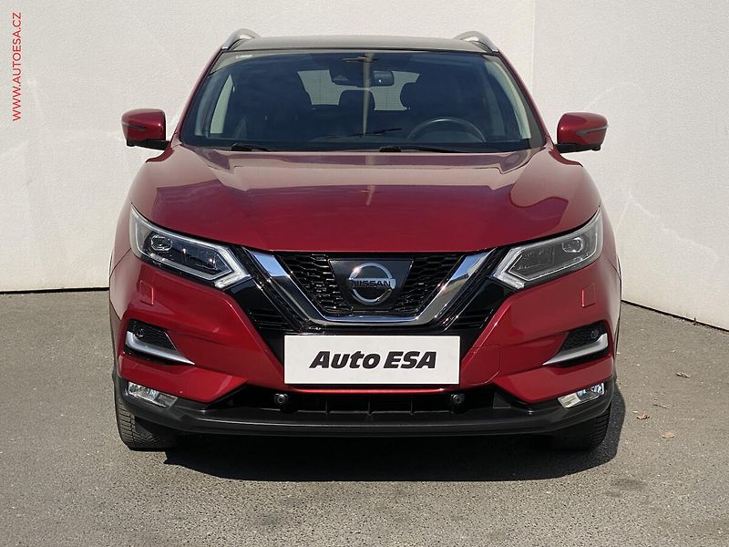 Nissan Qashqai (2018) 1.2 DIG-T, N-Connecta, LED - fotka 2 z 19