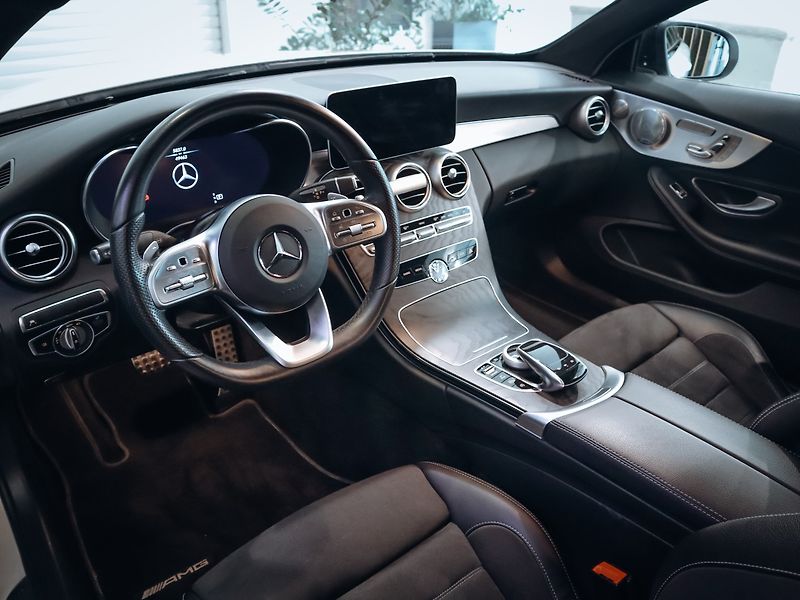 Mercedes-Benz Třídy C C 300d coupe 4MATIC AMG - fotka 22 z 32
