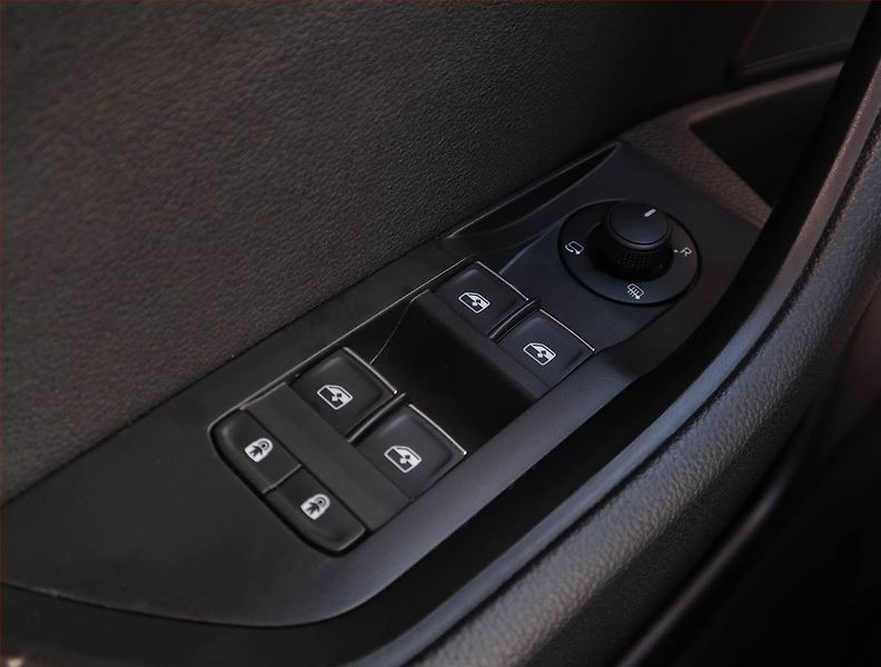 Škoda Superb (2019) Laurin&Klement 2.0 TDI - fotka 21 z 26