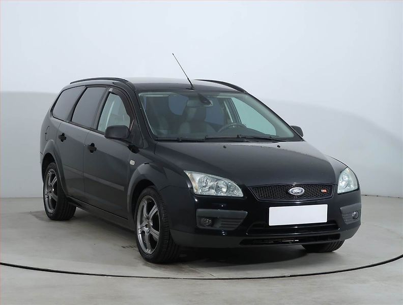 Ford Focus (2006) 1.6 16V, po STK, Tažné, Klima - fotografie inzerátu