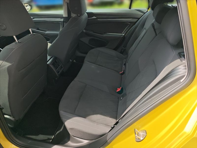 Volkswagen Golf 2,0 TDI Style DSG - fotka 8 z 11