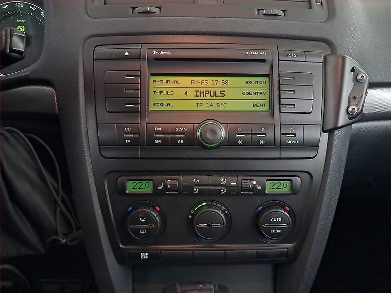 Škoda Octavia (2008) 2.0 TDI, Automat, po STK - fotka 12 z 18
