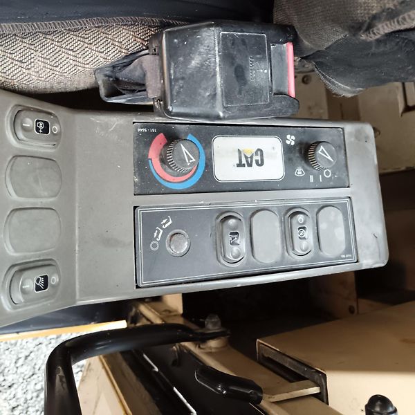 Caterpillar (2004) CATERPILLAR 307 B - fotka 16 z 18
