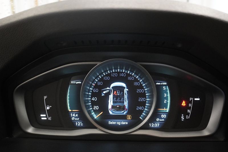 Volvo V60 D4 AUTOMAT - fotka 18 z 29
