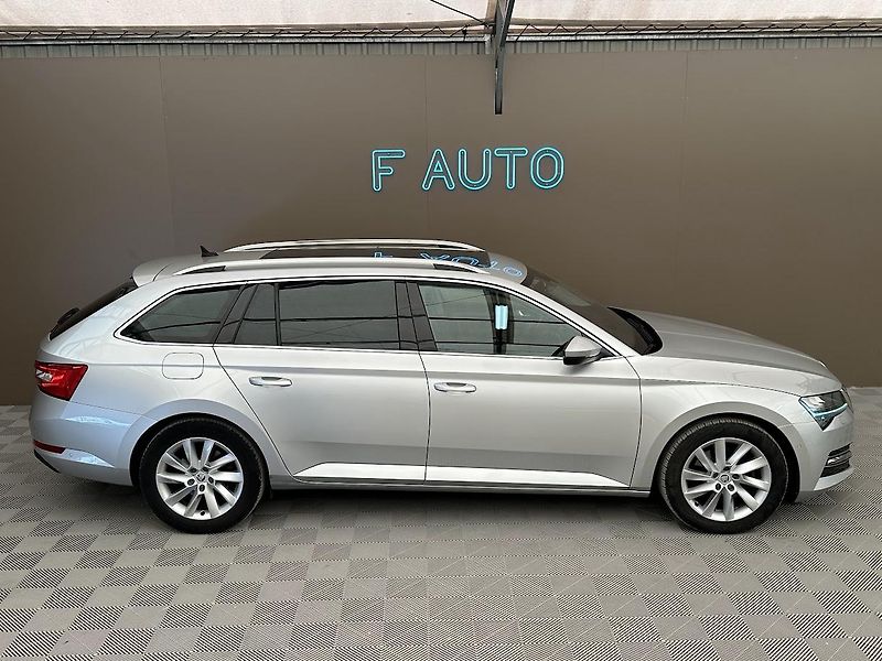 Škoda Superb (2022) 2.0 TDi Style DSG 110 kW - fotka 2 z 35