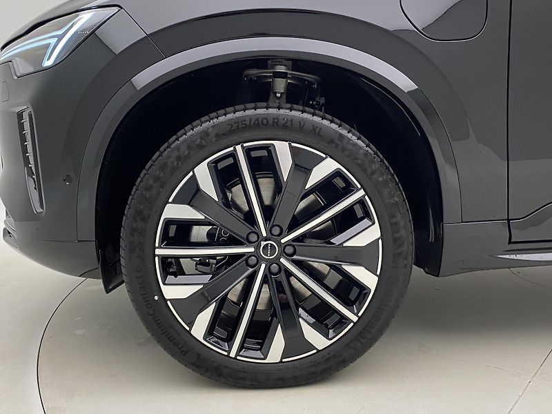 Volvo XC90 (2026) T8 AWD RECHARGE DARK ULTRA - fotka 18 z 75