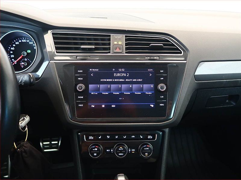 Volkswagen Tiguan (2019) 2.0 TDI - fotka 12 z 22
