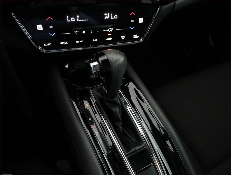 Honda HR-V (2017) Elegance 1.5 i-VTEC, Automat - fotka 13 z 19