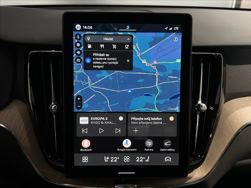 Volvo XC60 (2026) 2,0 B5  Plus Dark - fotka 23 z 30