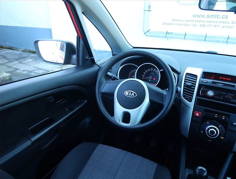 Kia Venga (2010) 1.4 CVVT, Serv.kniha - fotka 7 z 15