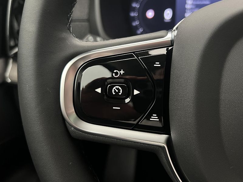 Volvo XC90 (2026) T8 AWD PLUS BRIGHT - Rezervace - fotka 23 z 47