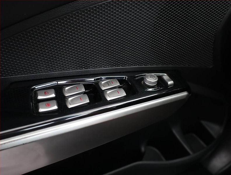 SsangYong Tivoli (2019) 1.6 e-XDi, 4X4, Serv.kniha - fotka 11 z 17
