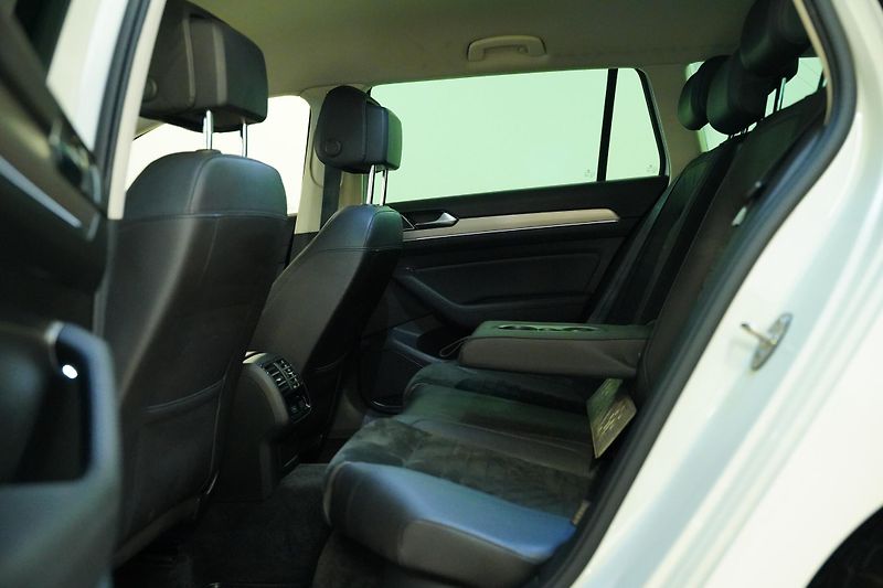 Volkswagen Passat - fotka 27 z 28