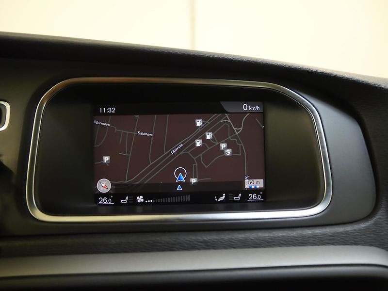 Volvo V40 - fotka 20 z 27