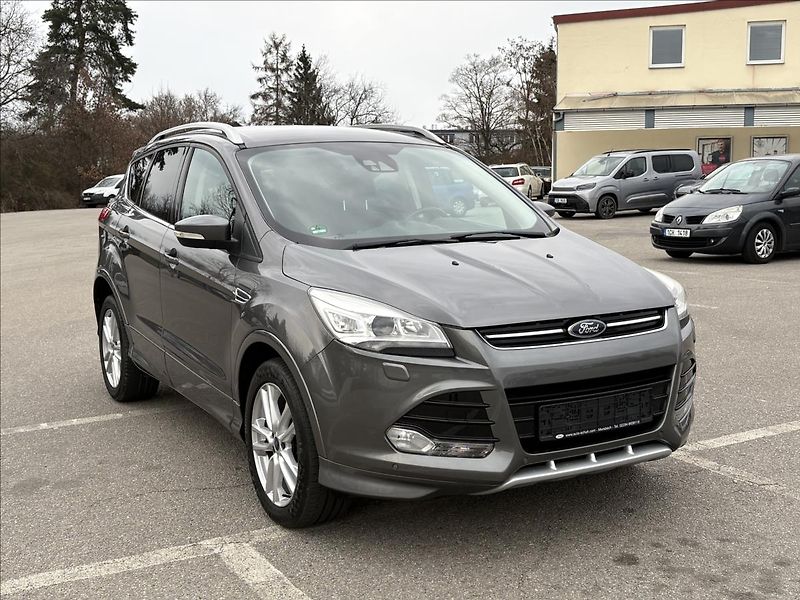 Ford Kuga 2,0 TDCi 120kW 4x4,Individual - fotka 40 z 41