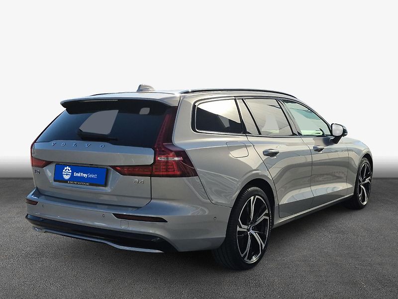 Volvo V60 B4 Plus Dark - fotka 2 z 15
