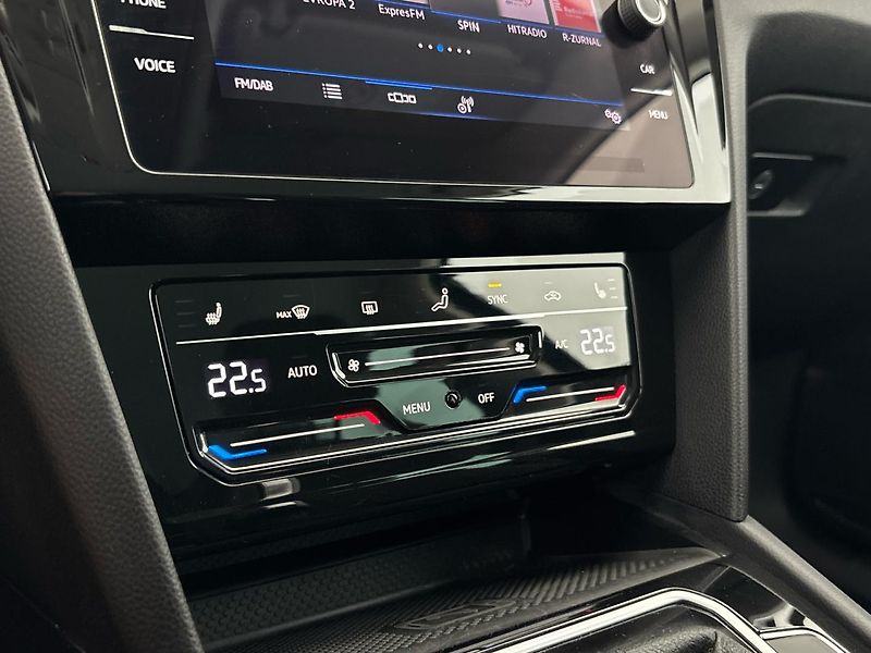 Volkswagen Passat Alltrack 4MOT DSG - fotka 19 z 31