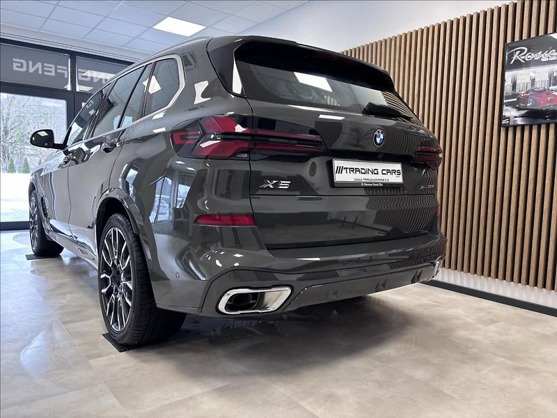 BMW X5 30D, Xdrive - fotka 6 z 32