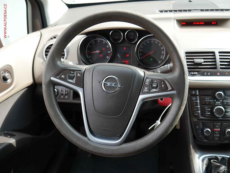 Opel Meriva (2010) 1.4i, 1.maj,ČR, AC, temp - fotka 12 z 18