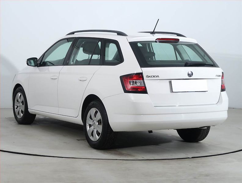 Škoda Fabia (2017) Ambition Plus 1.2 TSI - fotka 4 z 17