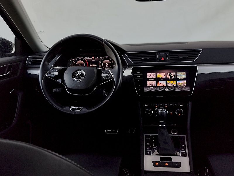 Škoda Superb (2020) L&K 2,0 Tdi 147 Kw 4x4 DSg - fotka 6 z 46