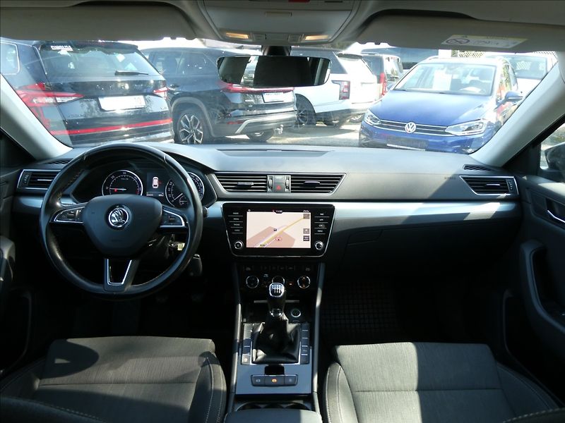 Škoda Superb 1,6 TDi DPH 2x kola,po servise - fotka 22 z 34