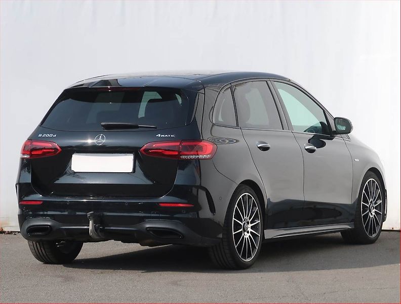 Mercedes-Benz Třídy B (2021) AMG line B 200 d 4MATIC - fotka 5 z 22