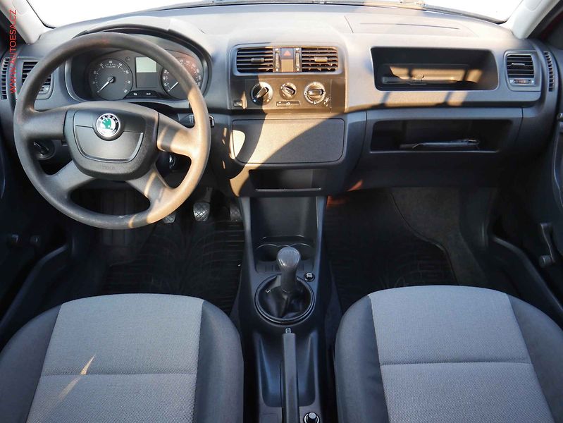 Škoda Fabia (2010) 1.2i, ČR, STK8/28 - fotka 8 z 14